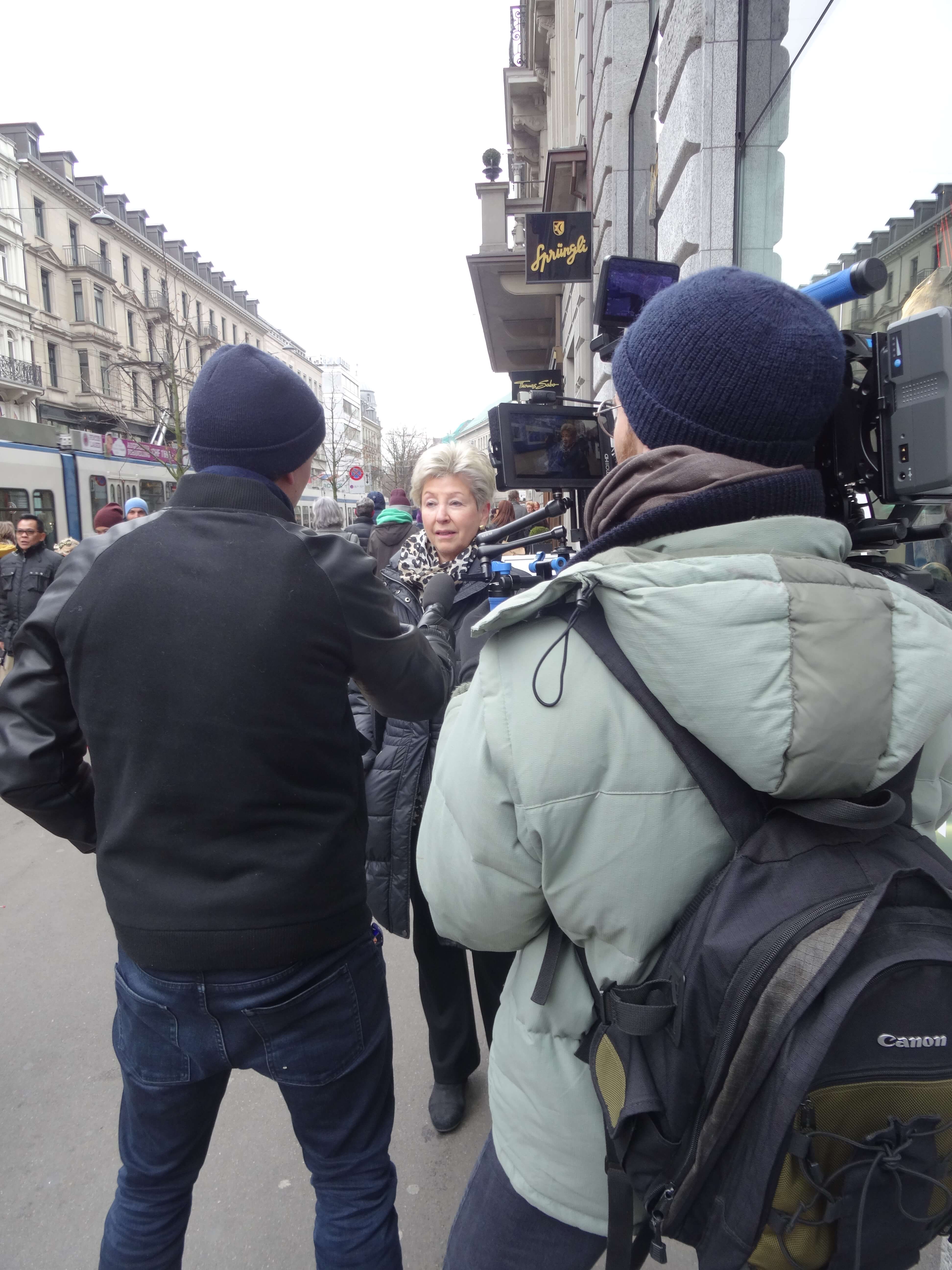 Strassenumfrage in Zürich mit der Filmgerberei AG
